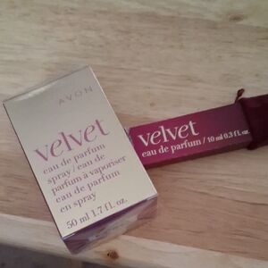 Avon Velvet Eau de Parfum - Elegant Burgundy and Gold